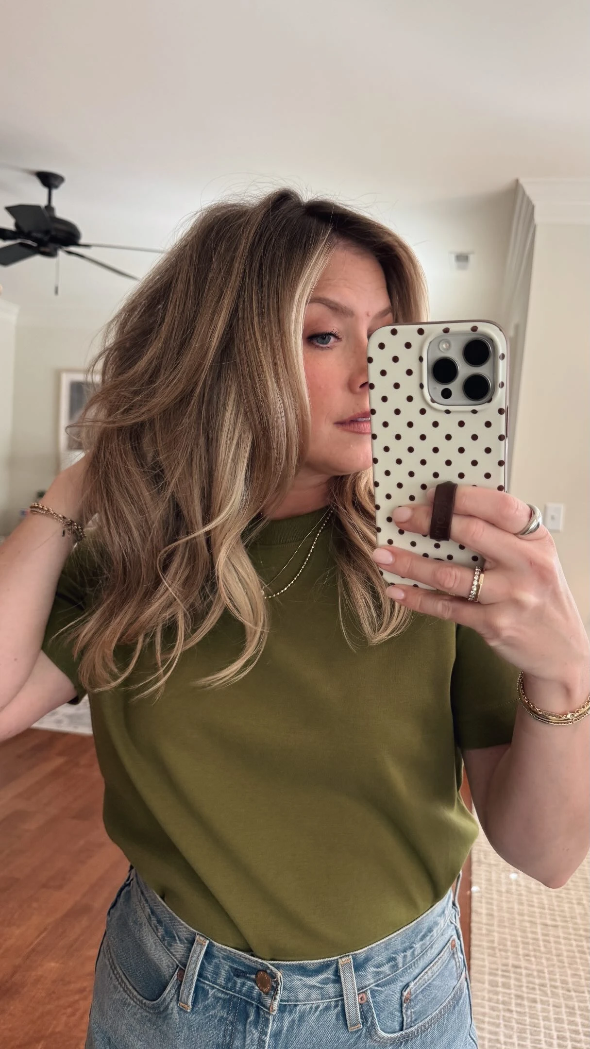 Fresh Blowout with a Wide Barrel Curling Iron