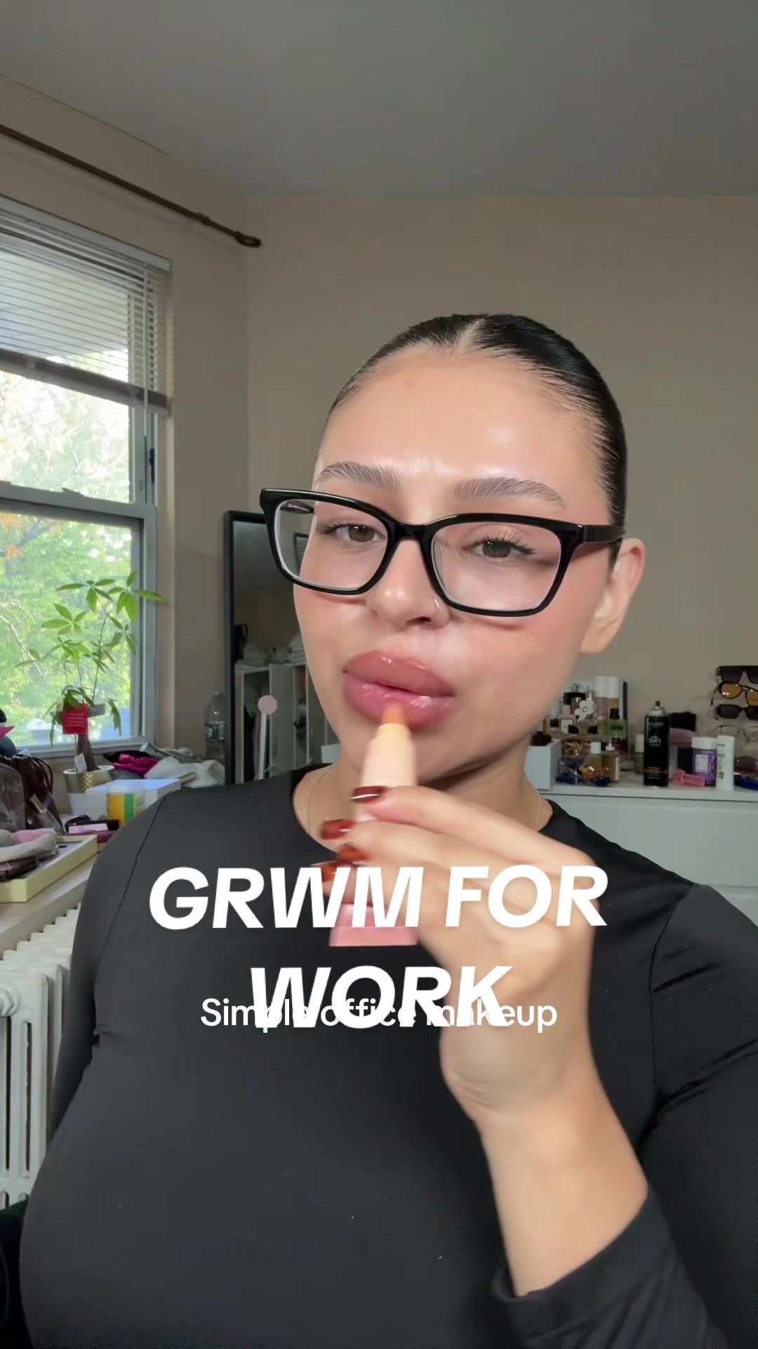 Minimal office makeup